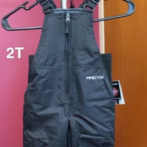 BNWT 2T Snowpants